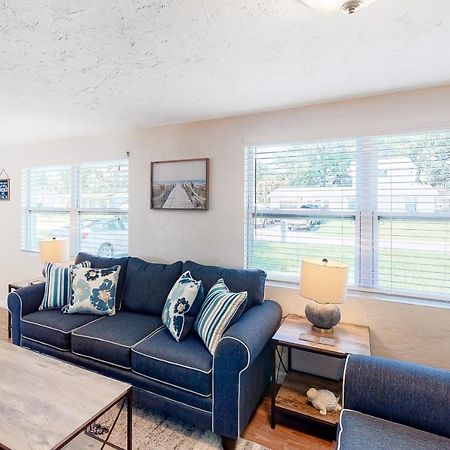 Pinellas Park Cottage Сейнт Питърсбърг Екстериор снимка