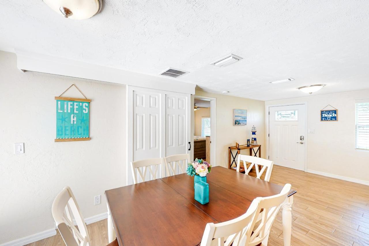 Pinellas Park Cottage Сейнт Питърсбърг Екстериор снимка