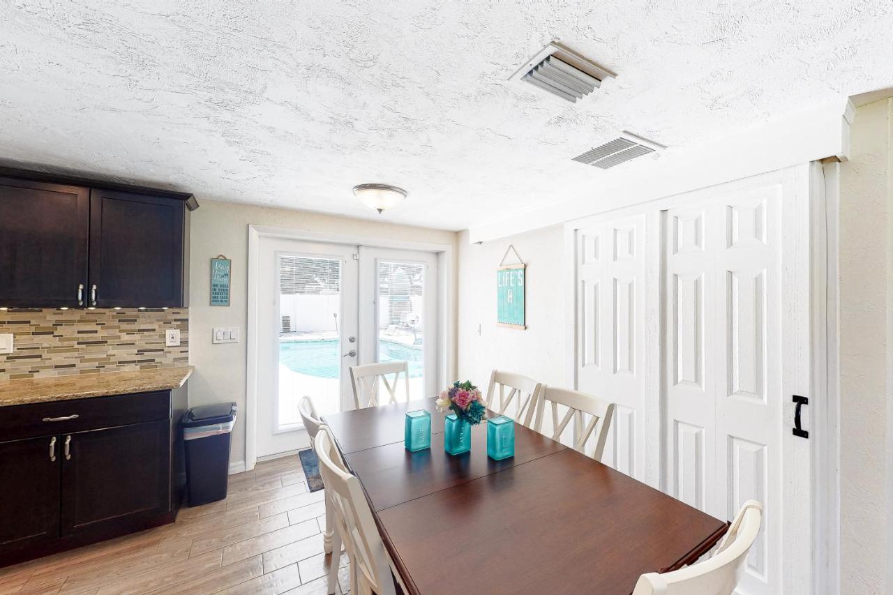 Pinellas Park Cottage Сейнт Питърсбърг Екстериор снимка